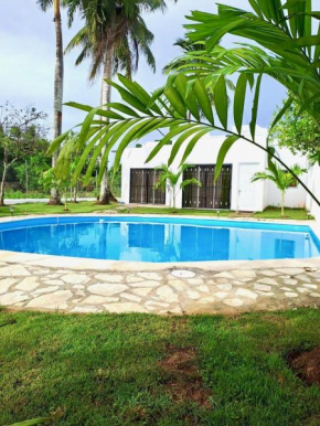 Escapade Apartments
